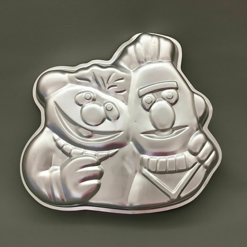Wilton Cake Baking Pan Mold Ernie & Bert 502-7423 Sesame Street Muppets Bakeware